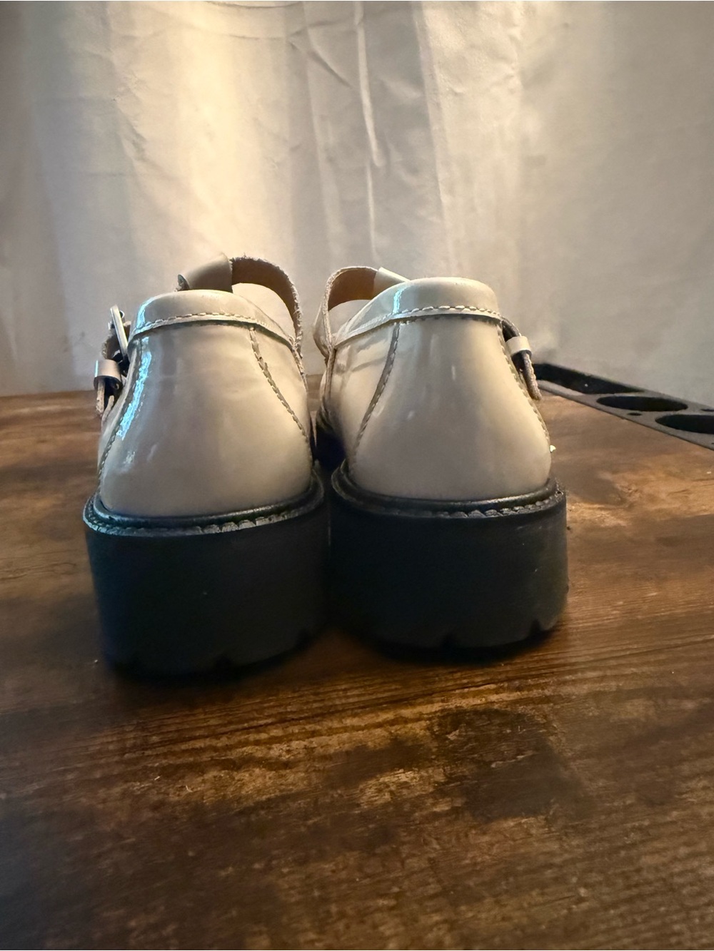 G.H. Bass Weejuns Cream Leather T-Strap Loafers Size 8 - Picture 7 of 8